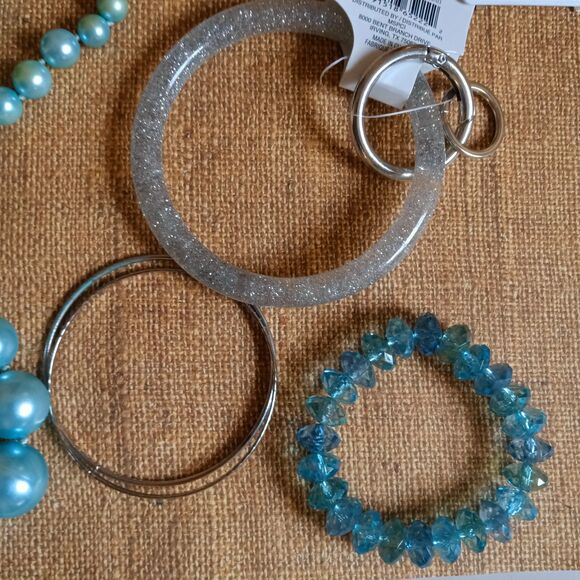 Collection of Fashion jewelry in turquoise and white - pearls and beads - Picture 1 of 6